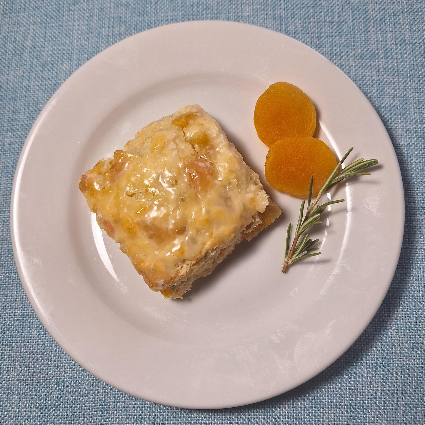 Apricot Rosemary Scones (8-Pack)